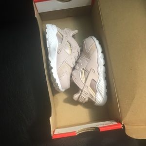 Huarache run Nike toddler size 6